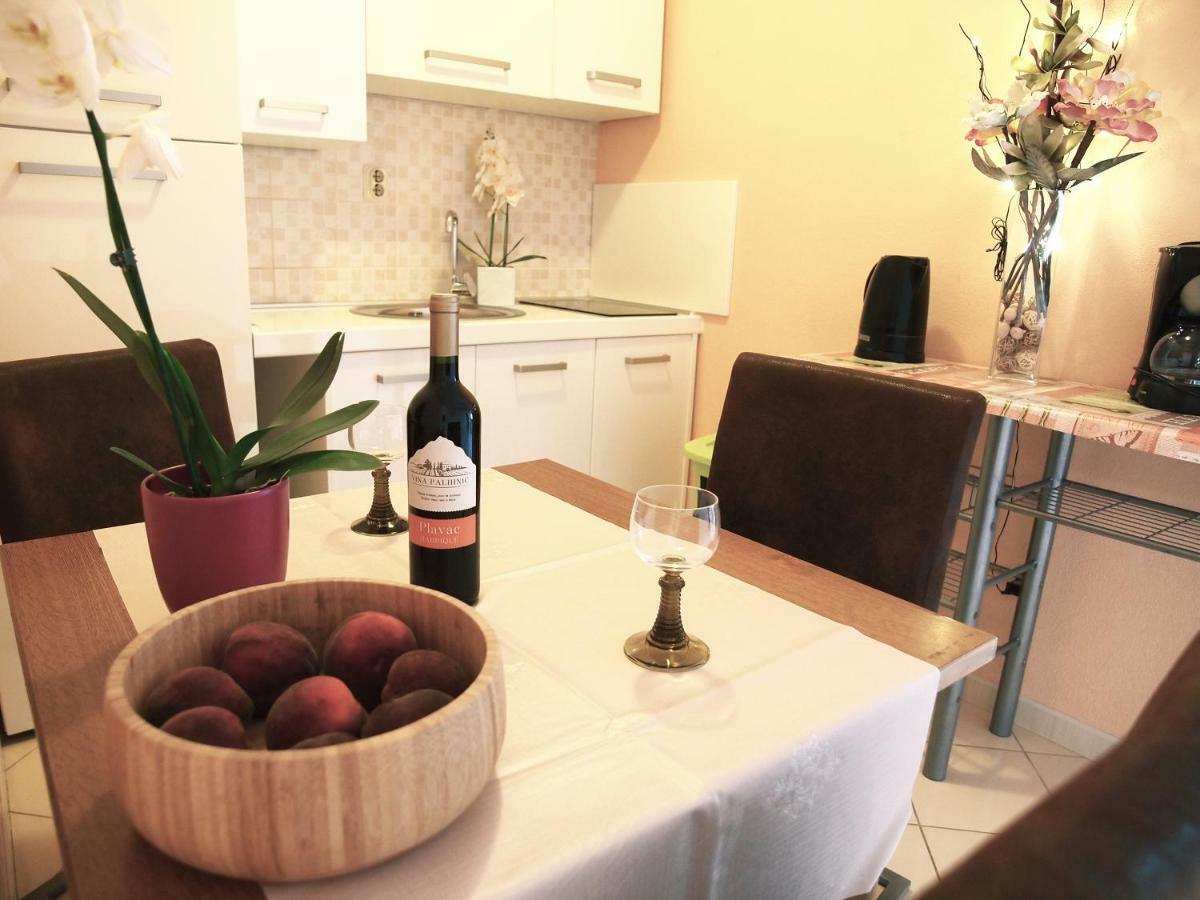 Apartmani Diana Макарска Экстерьер фото