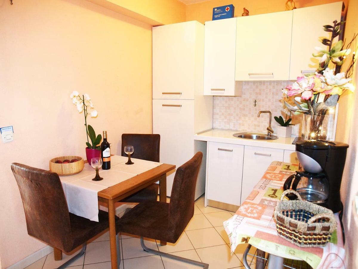 Apartmani Diana Макарска Экстерьер фото