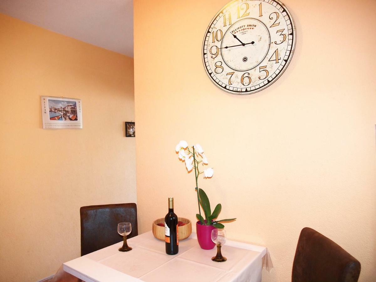 Apartmani Diana Макарска Экстерьер фото