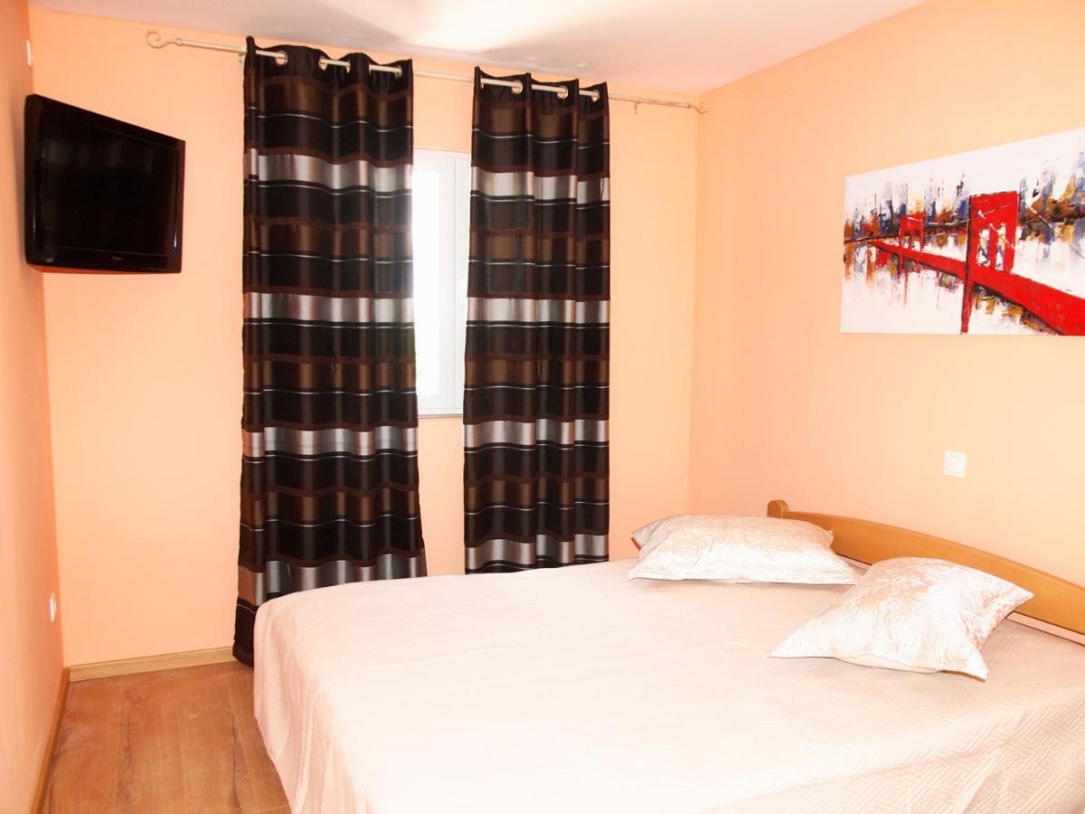 Apartmani Diana Макарска Экстерьер фото