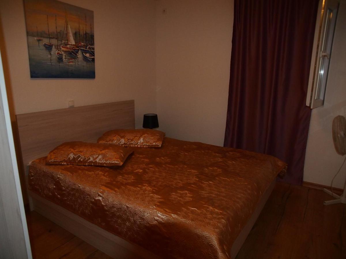Apartmani Diana Макарска Экстерьер фото