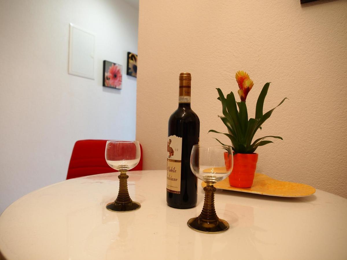 Apartmani Diana Макарска Экстерьер фото