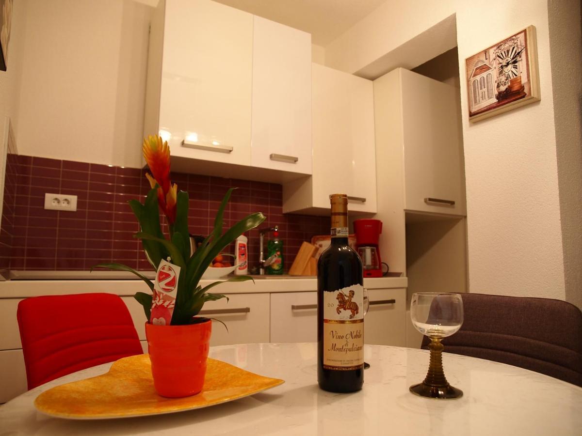 Apartmani Diana Макарска Экстерьер фото